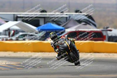 media/Apr-09-2022-SoCal Trackdays (Sat) [[c9e19a26ab]]/Turn 2 (1140am)/